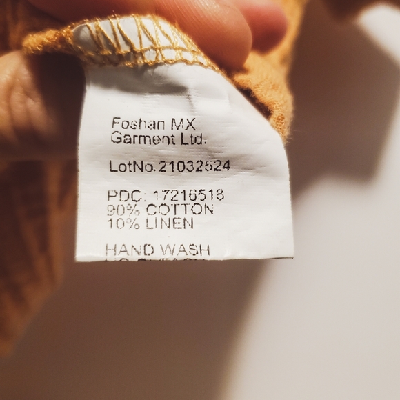 Linen/Cotton Blend Gauze Tee - Picture 2 of 2